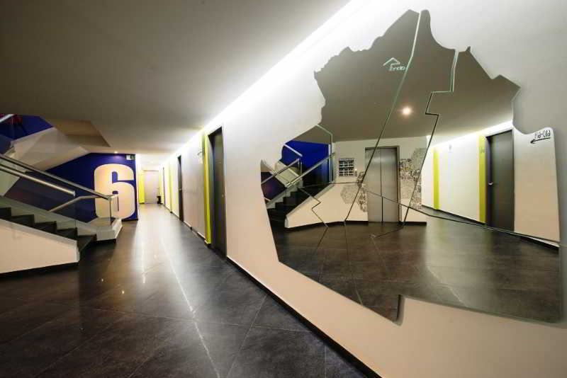 هتل Perla Central