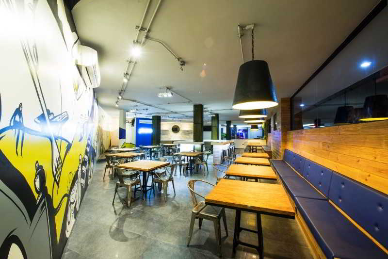 هتل Perla Central