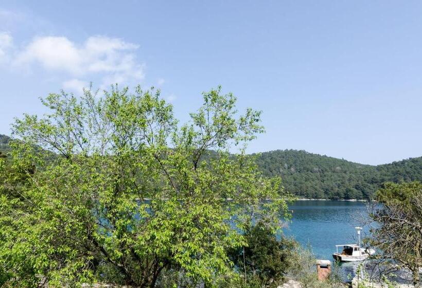 Отель Rooms Karla