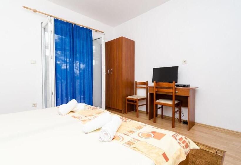 Отель Rooms Karla