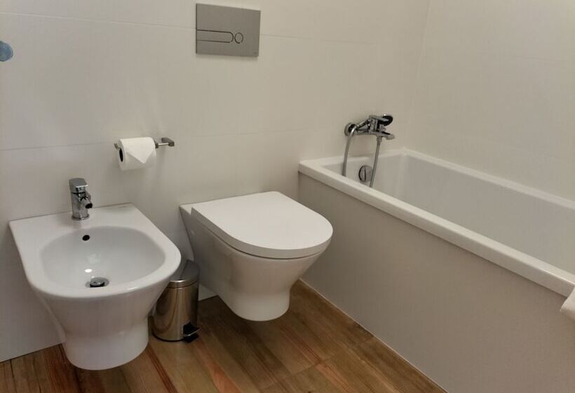 בית מלון כפרי Quinta De Castelhão