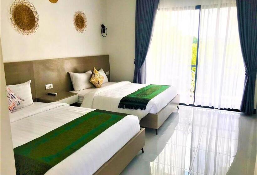 Отель Lh Residence 752