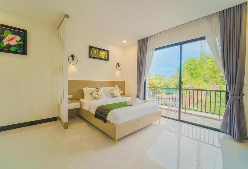 Отель Lh Residence 752