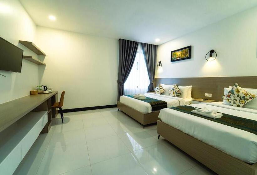 Отель Lh Residence 752