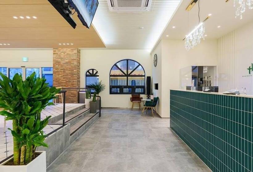 בית מלון כפרי Gumi Time