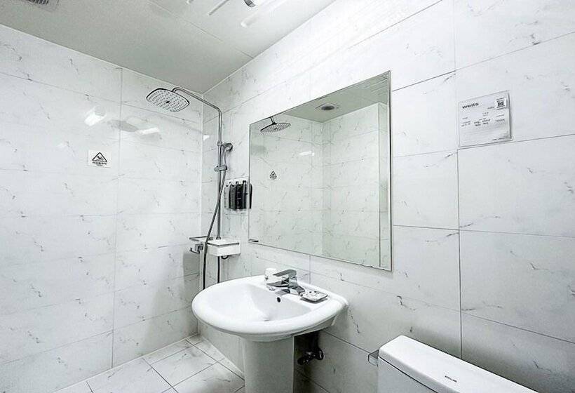 בית מלון כפרי Gumi Time