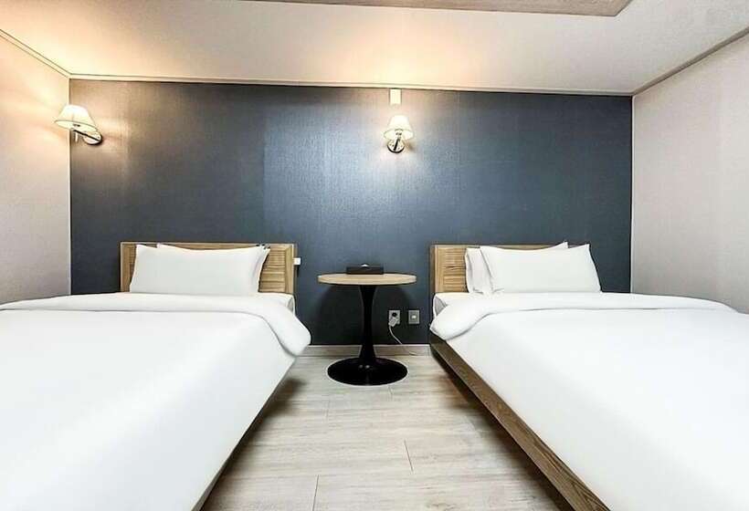 בית מלון כפרי Gumi Time