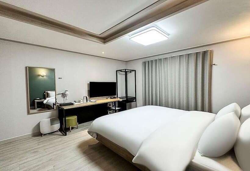 בית מלון כפרי Gumi Time