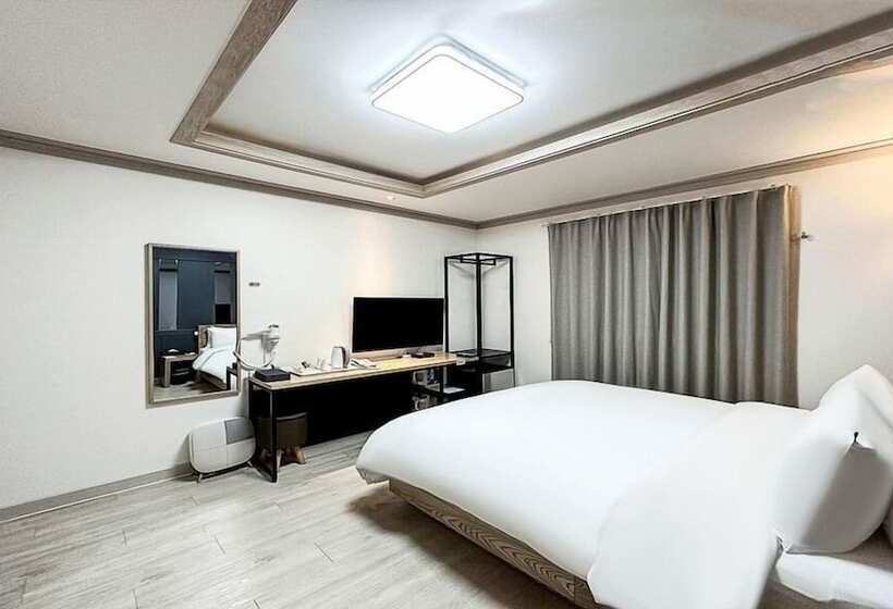 בית מלון כפרי Gumi Time