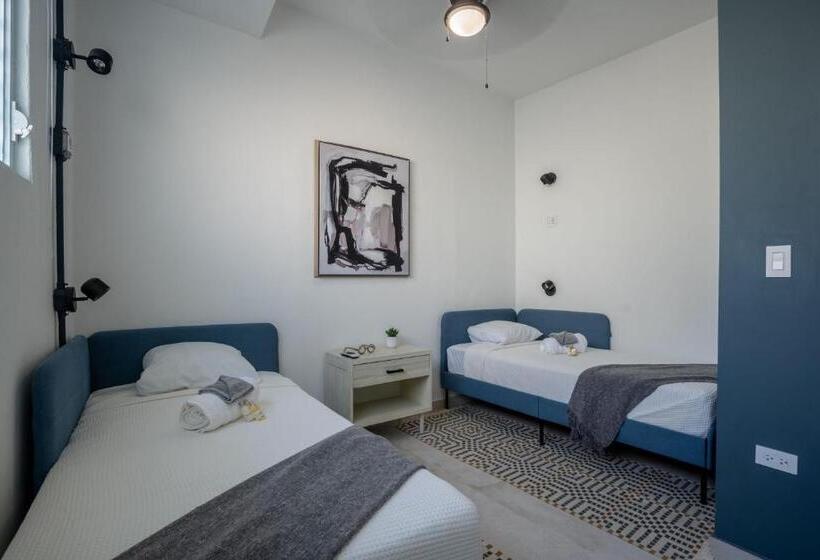 هاستل La Buena Vida Inn