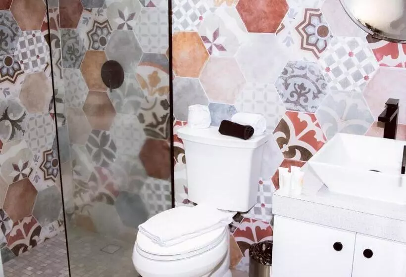 هاستل La Buena Vida Inn