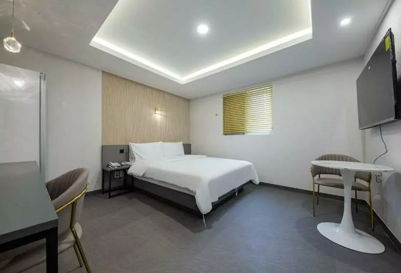 Hotelli 24st.prestige