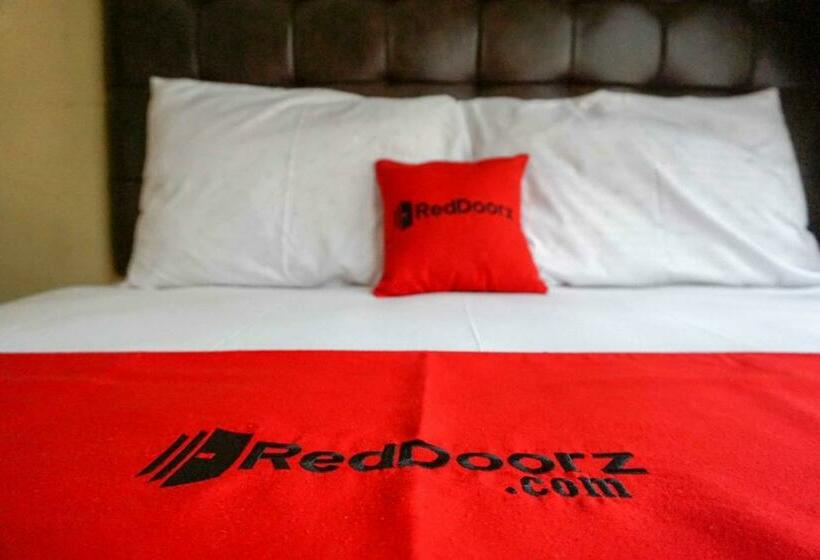 فندق Reddoorz Plus @ Bukit Sekipan Tawangmangu