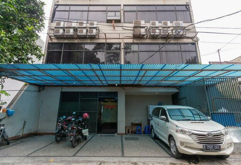 酒店 Reddoorz Near Stasiun Juanda Jakarta