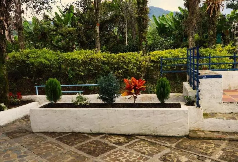 ペンション Vista Farallones