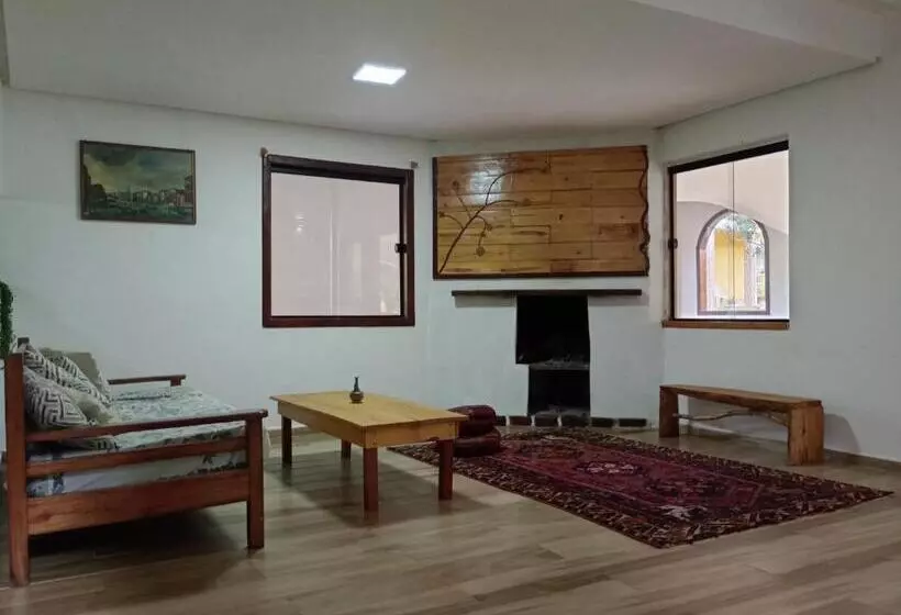 ユースホステル Pousada Canto Das Cachoeiras