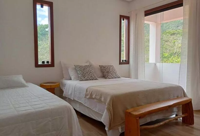 ユースホステル Pousada Canto Das Cachoeiras