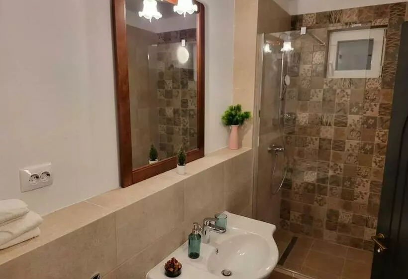 Bed and Breakfast Dinvis Apartments