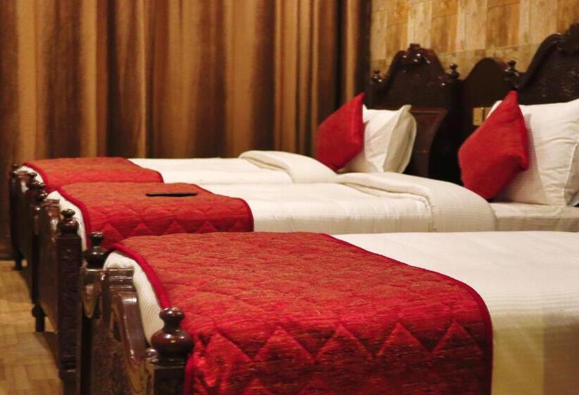 فندق Hyders Park  The Luxury