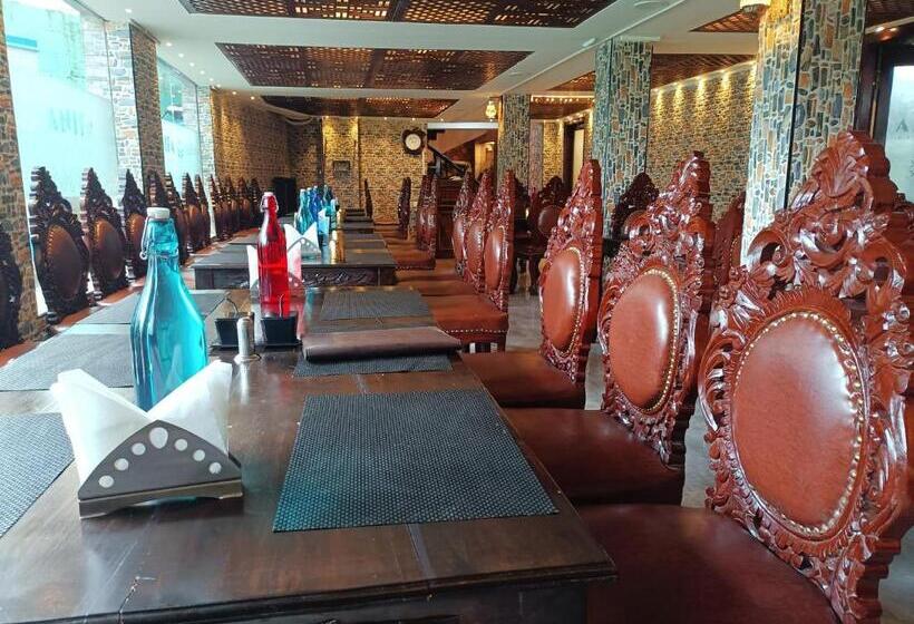 فندق Hyders Park  The Luxury