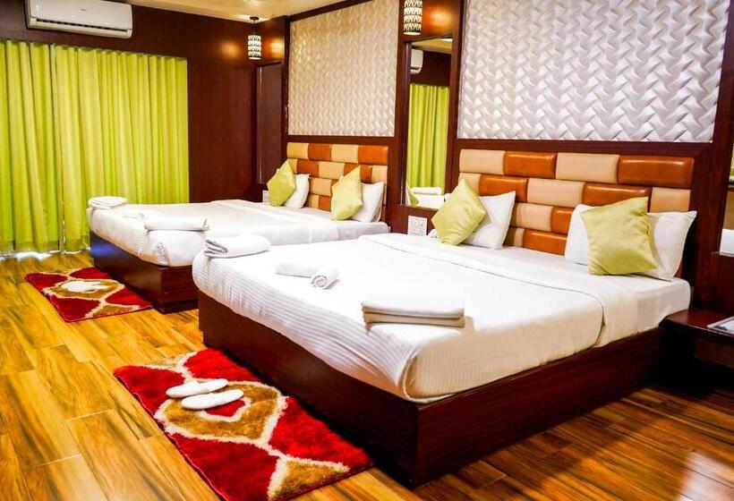 Отель Khushi Riverside Resort & Spa