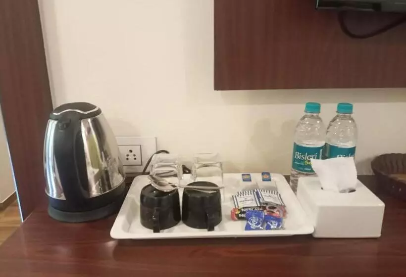 ホテル Khushi Riverside Resort & Spa