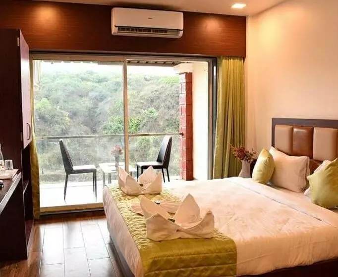 ホテル Khushi Riverside Resort & Spa