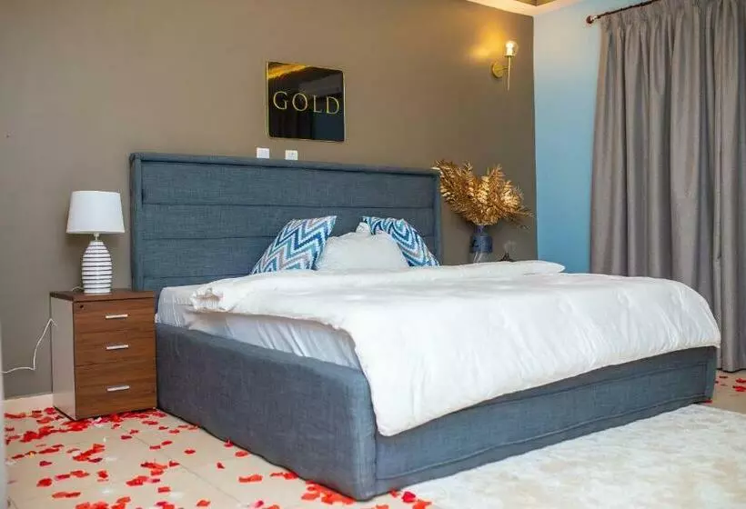 ホテル Piano & Gold Collections, Peduase