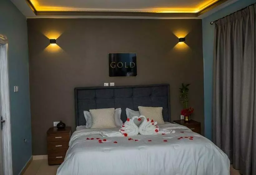 ホテル Piano & Gold Collections, Peduase