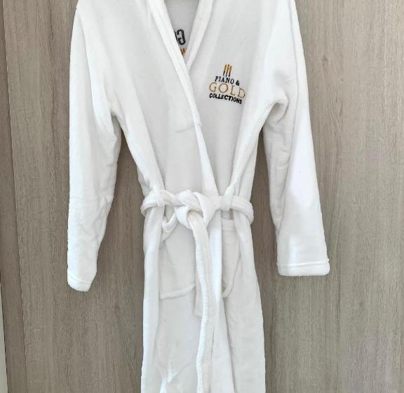 ホテル Piano & Gold Collections, Peduase