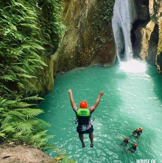 호스텔 House Of Tamse Laagans Inn