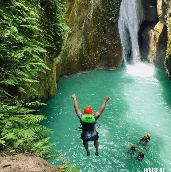 Retkeilymaja House Of Tamse Laagans Inn