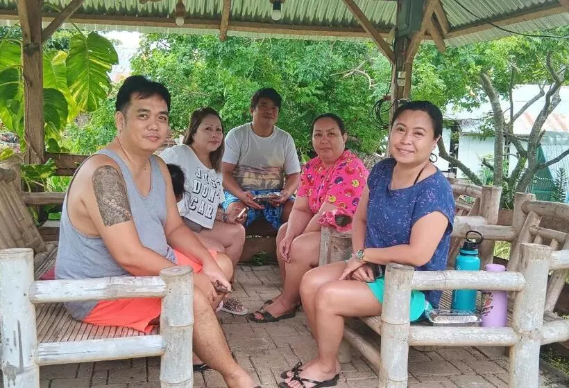 Retkeilymaja House Of Tamse Laagans Inn