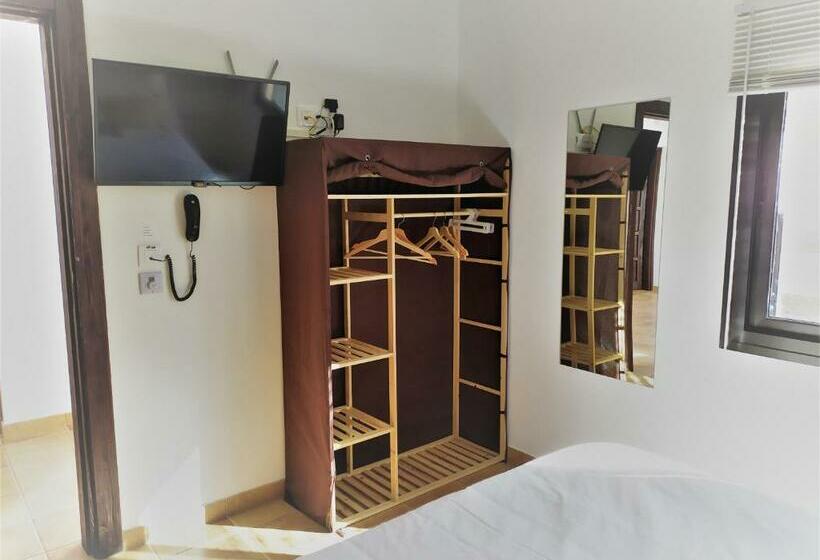 مبيت وإفطار Casa Mocan