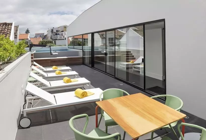 Casa Da Galeria  Azores Art Of Hosting