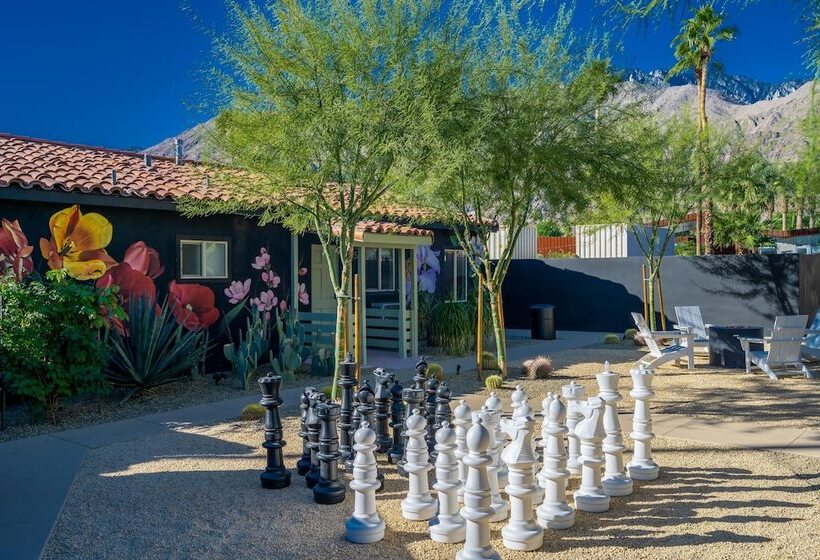 Отель Fleur Noire