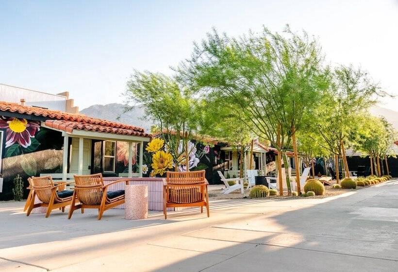 Отель Fleur Noire