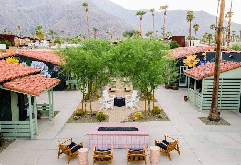 Отель Fleur Noire