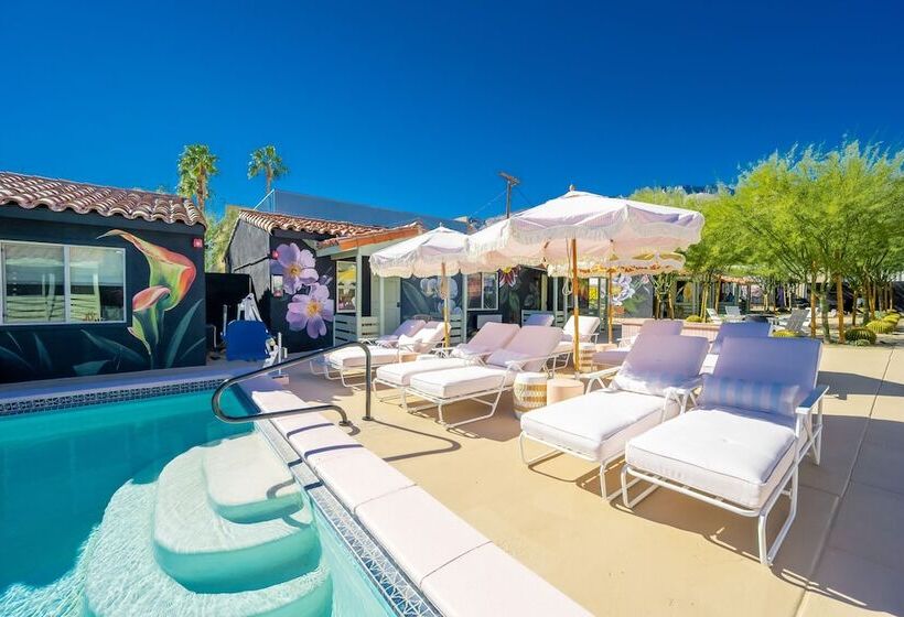 Отель Fleur Noire