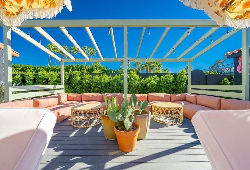 Отель Fleur Noire