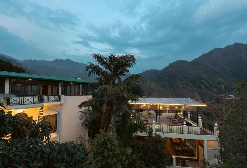 호텔 Yogved Hospitality & Resort