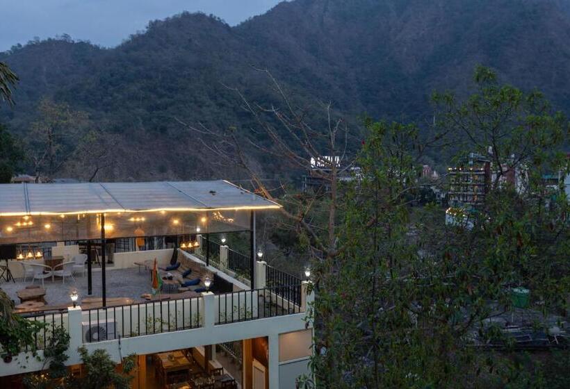 호텔 Yogved Hospitality & Resort