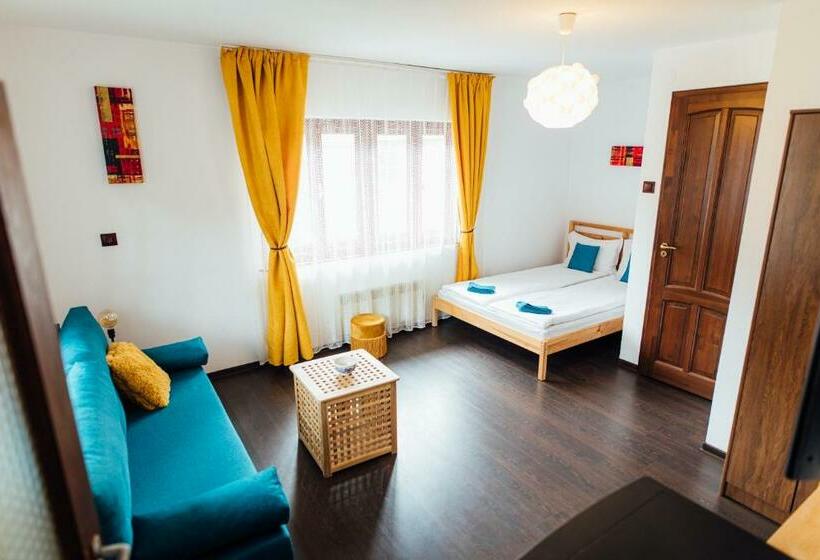 بنسيون Szitas Rooms