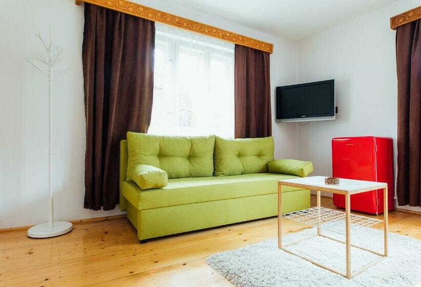 بنسيون Szitas Rooms