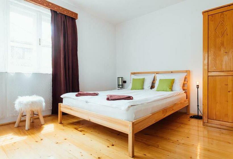 بنسيون Szitas Rooms