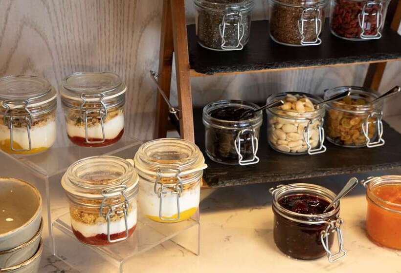 Se Catedral Hotel Porto, Tapestry Collection By Hilton