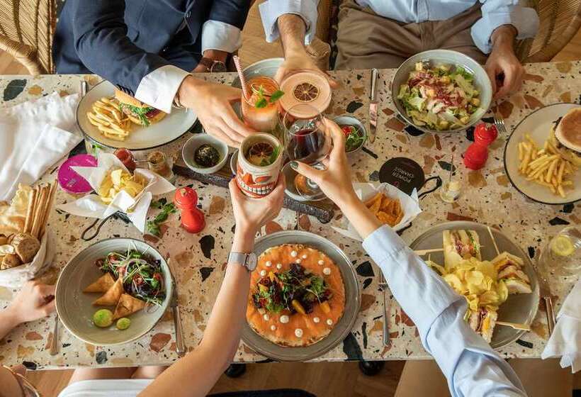 Se Catedral Hotel Porto, Tapestry Collection By Hilton