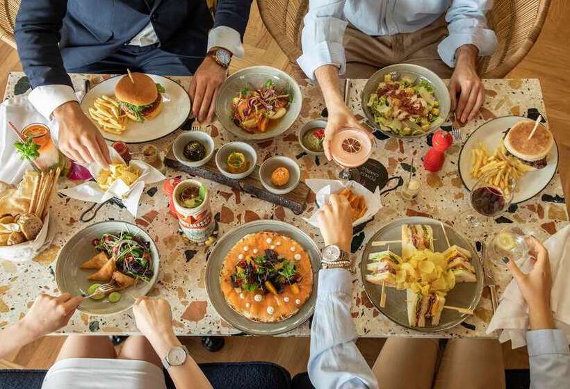 Se Catedral Hotel Porto, Tapestry Collection By Hilton