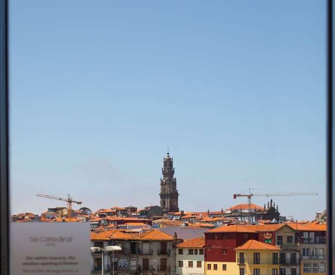 Se Catedral Hotel Porto, Tapestry Collection By Hilton