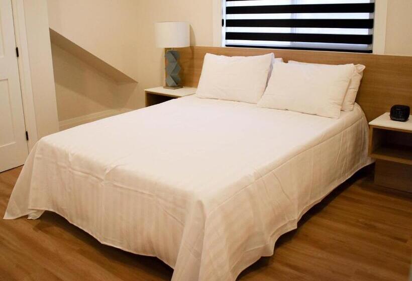 Colonial Hotel & Suites